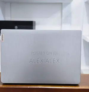 New Laptop Lenovo Ideapad 3 8GB Intel Core i5 HDD 1T