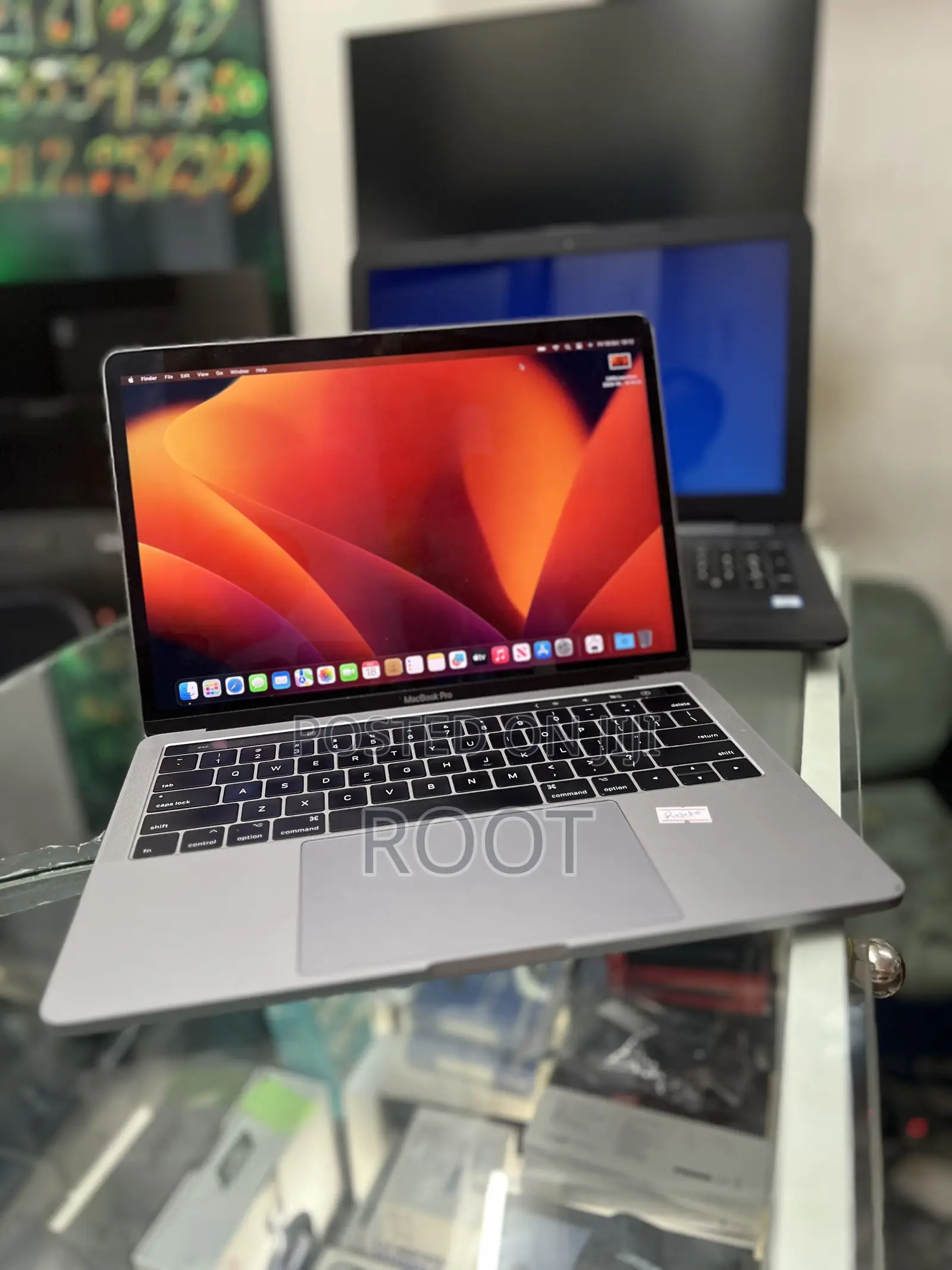 Laptop Apple MacBook Pro 2017 8GB Intel Core I5 SSD 256GB