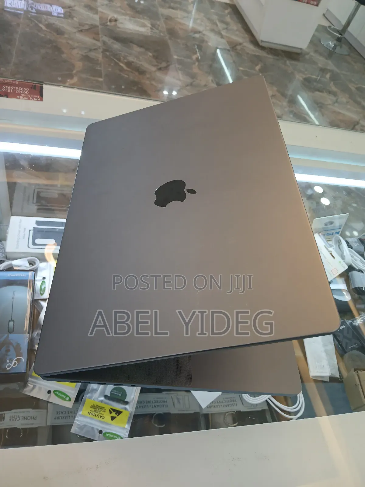 New Laptop Apple MacBook Pro 2023 M2 32GB Apple M2 SSD 512GB