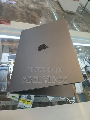 New Laptop Apple MacBook Pro 2023 M2 32GB Apple M2 SSD 512GB