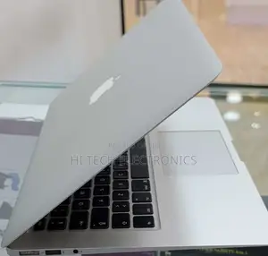 Laptop Apple MacBook 2015 8GB Intel Core I5 SSD 128GB