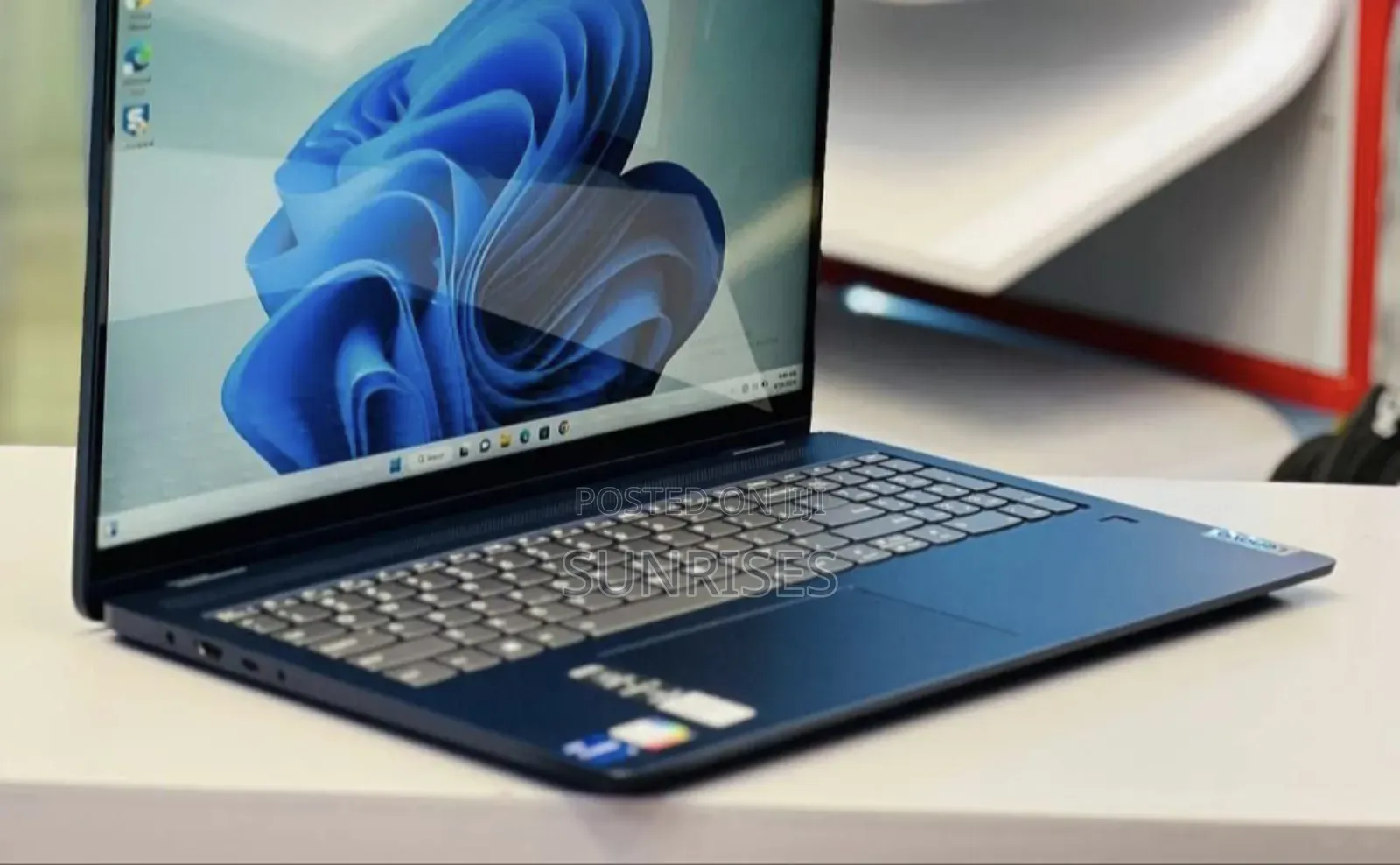 New Laptop Lenovo Flex 5 16GB Intel Core I7 SSD 512GB