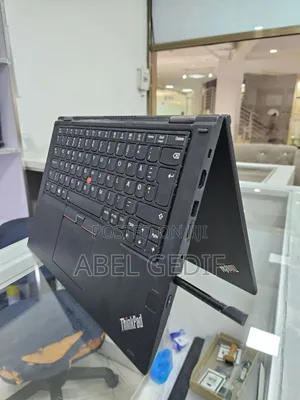 Photo - New Laptop Lenovo ThinkPad Yoga 16GB Intel Core I7 SSD 512GB