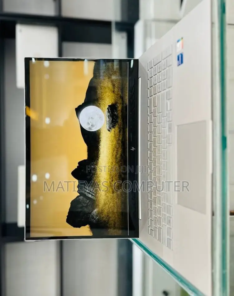 New Laptop HP Envy X360 16GB Intel Core I7 SSD 1T