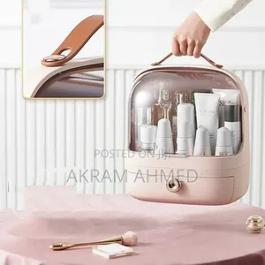 Large Capacity Cosmetic Storage Box