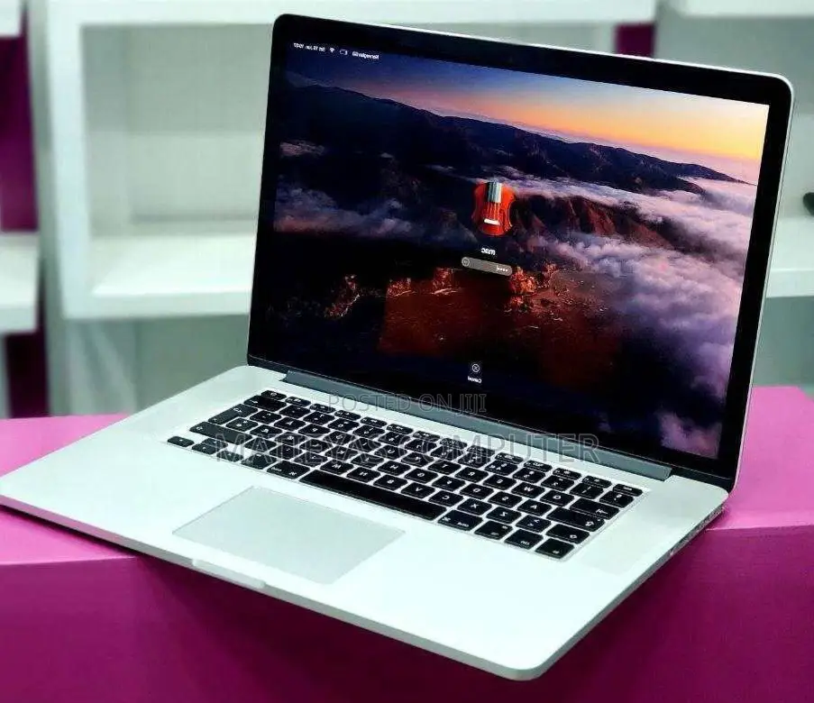 New Laptop Apple MacBook Pro 2015 16GB Intel Core I7 SSD 512GB