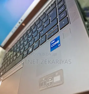 New Laptop HP ZBook Firefly G8 16GB Intel Core I7 SSD 512GB