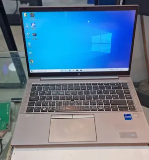 Photo - New Laptop HP ZBook Firefly G8 16GB Intel Core I7 SSD 512GB