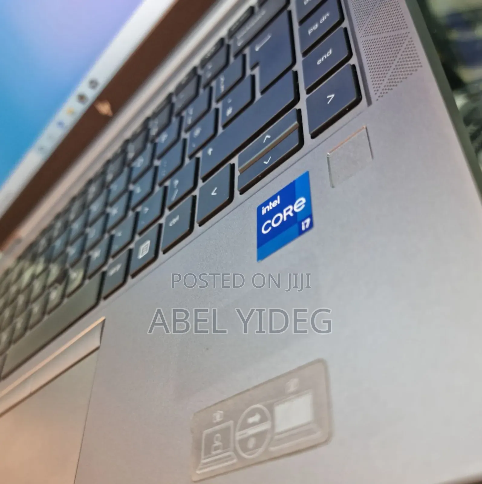 New Laptop HP ZBook Firefly G8 16GB Intel Core I7 SSD 512GB