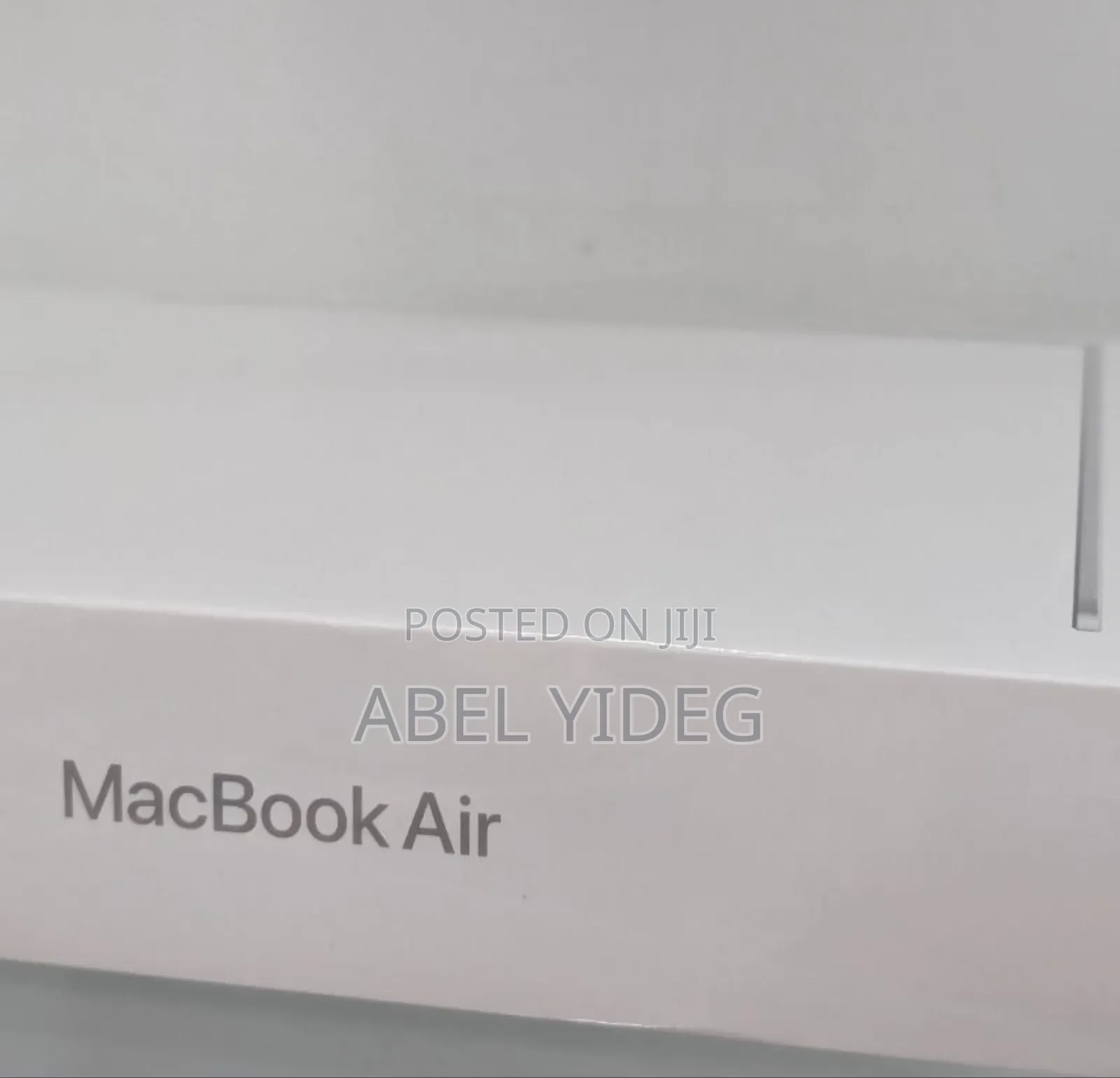 New Laptop Apple MacBook Air 2022 M2 8GB Apple M2 SSD 512GB