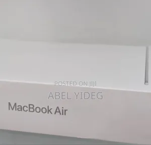 Photo - New Laptop Apple MacBook Air 2022 M2 8GB Apple M2 SSD 512GB