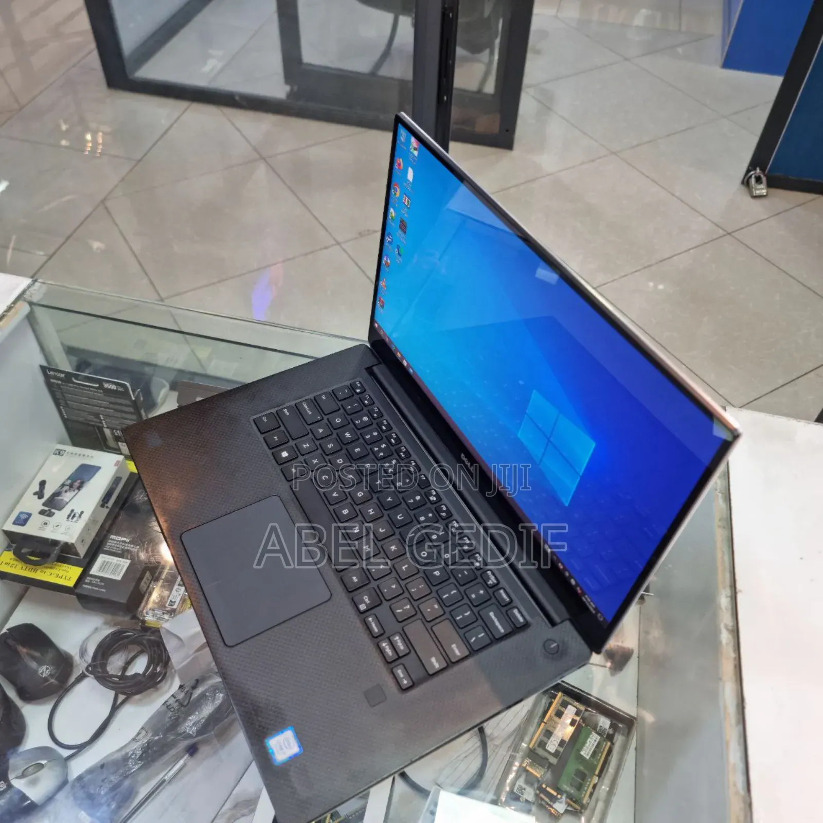 New Laptop Dell XPS 15 16GB Intel Core I7 SSD 512GB