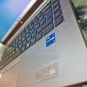 New Laptop HP ZBook Firefly G8 16GB Intel Core I7 SSD 512GB