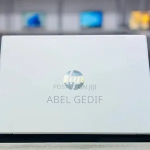 New Laptop HP EliteBook 830 G8 16GB Intel Core I5 SSD 512GB