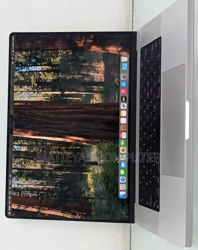 New Laptop Apple MacBook Pro M1 16GB Apple M1 SSD 1T