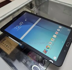 Photo - New Samsung Galaxy Tab E SM-T561 64 GB Gray