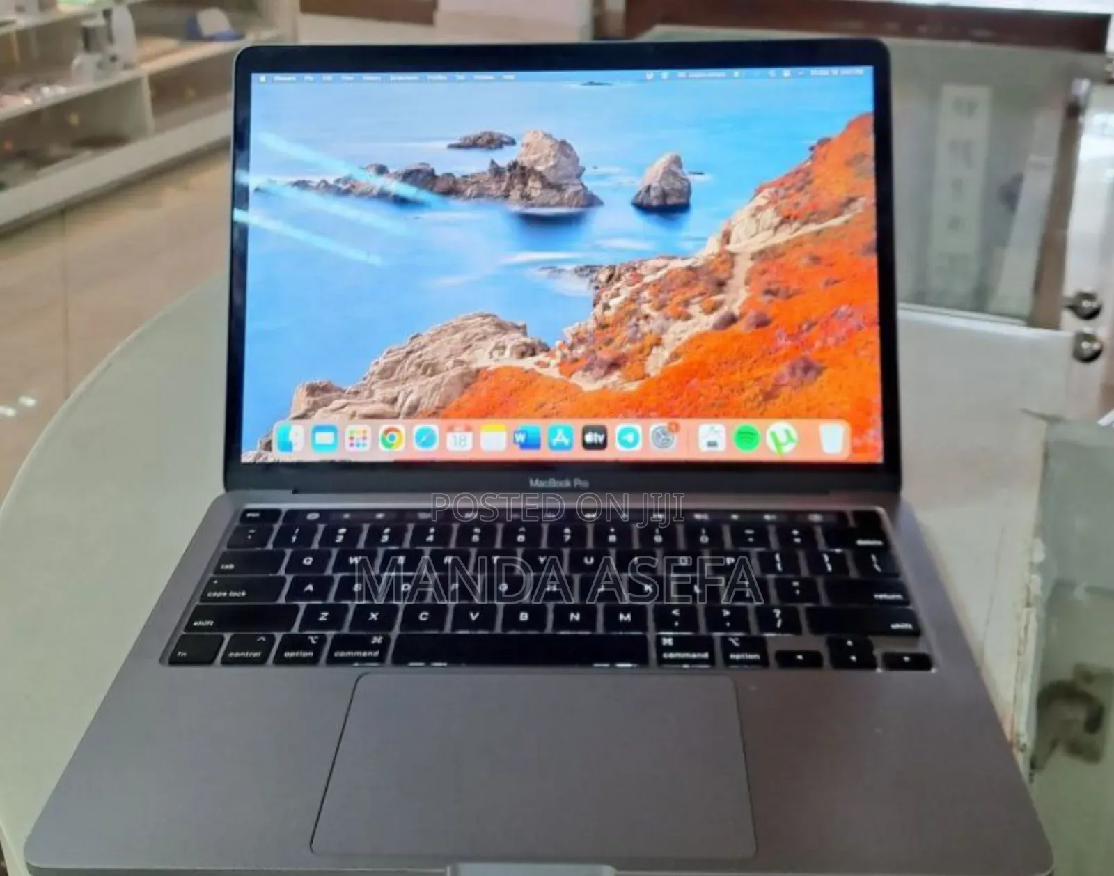 New Laptop Apple MacBook Pro 16GB Intel Core I5 SSD 512GB