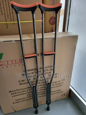 Photo - Height-Adjustable Crutches፴≢Cranch፺}Crunch፱‱Crutches፩⨳Cranch