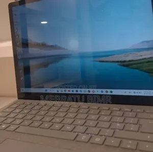 New Laptop Microsoft Surface 16GB Intel Core I7 SSD 512GB