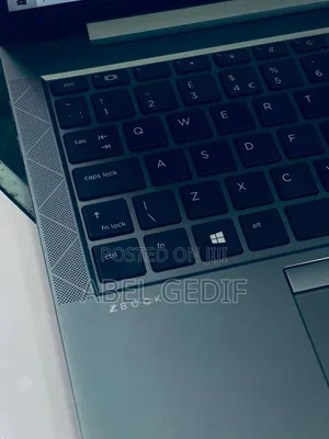 New Laptop HP ZBook 15u 16GB Intel Core I7 SSD 512GB