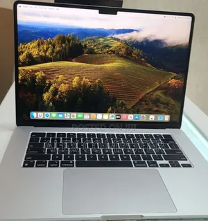 New Laptop Apple MacBook 2010 8GB Apple M2 SSD 256GB