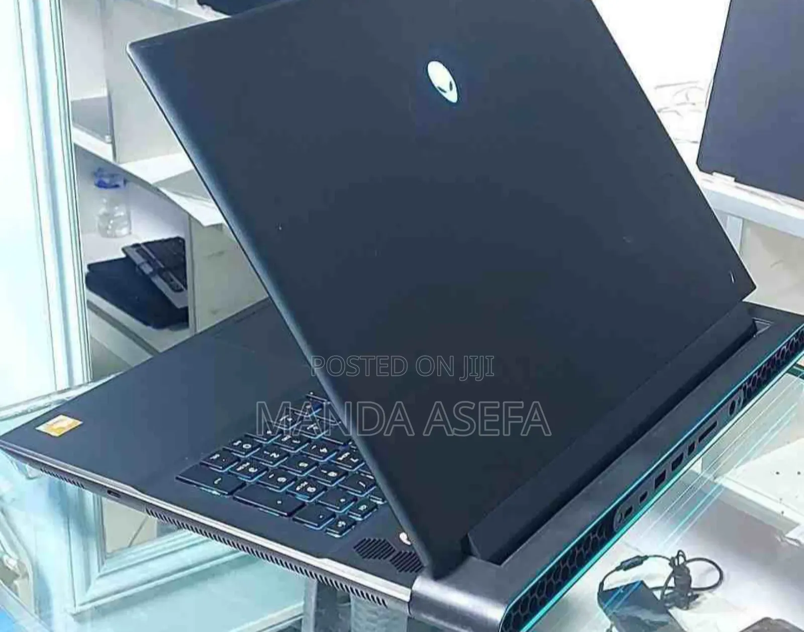New Laptop Alienware M17x R2 24GB AMD Ryzen 9 SSD 1T