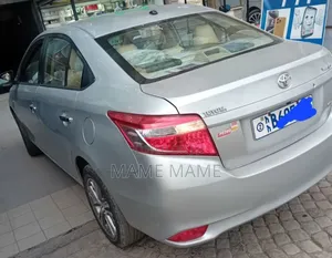 Toyota Yaris 2016 Silver