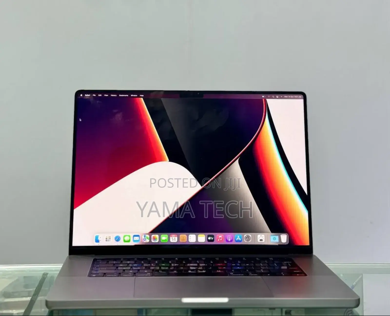 New Laptop Apple MacBook Pro 2021 M1 32GB Apple M1 Pro SSD 2T