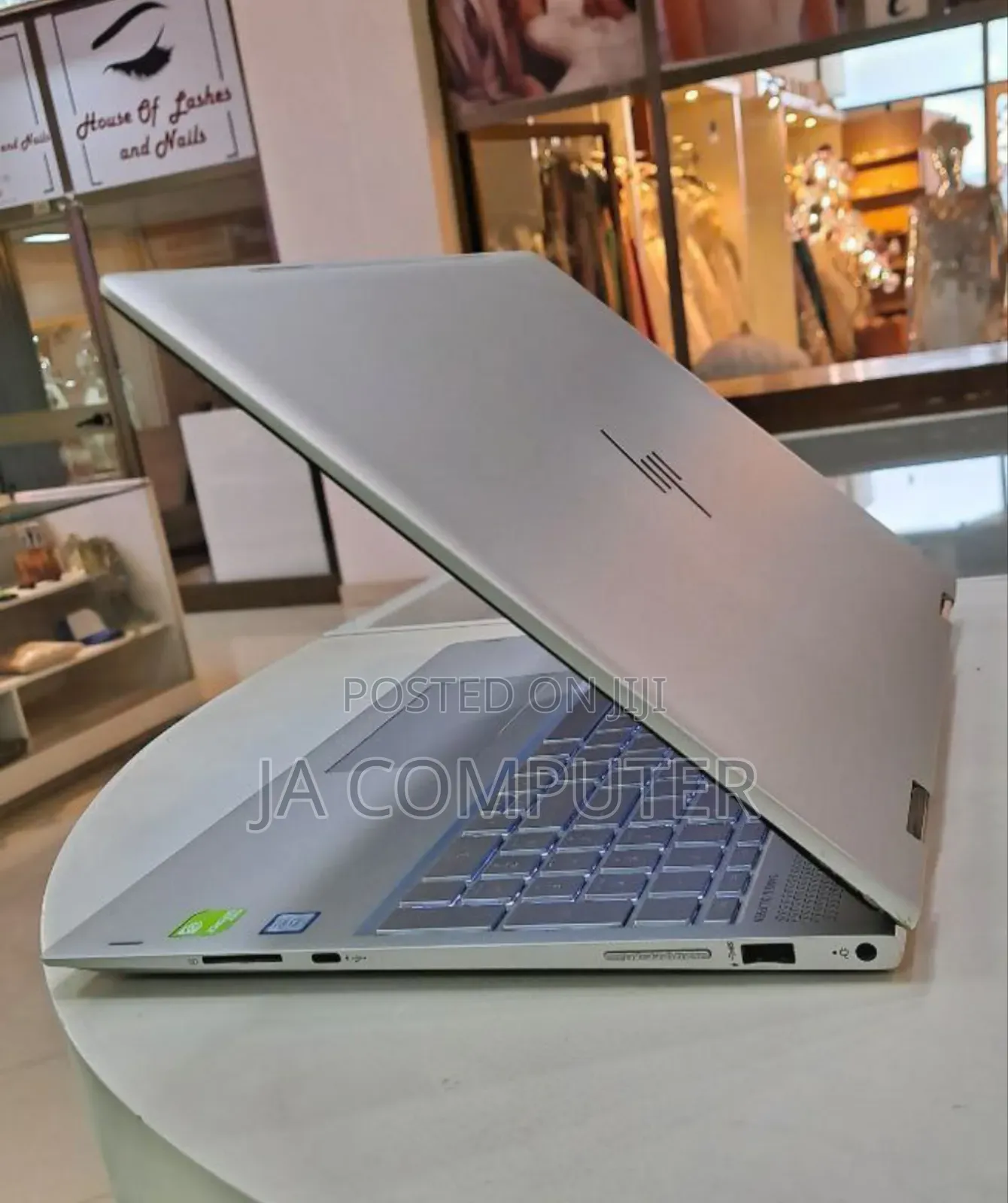 New Laptop HP Envy X360 20GB Intel Core I5 SSD 256GB