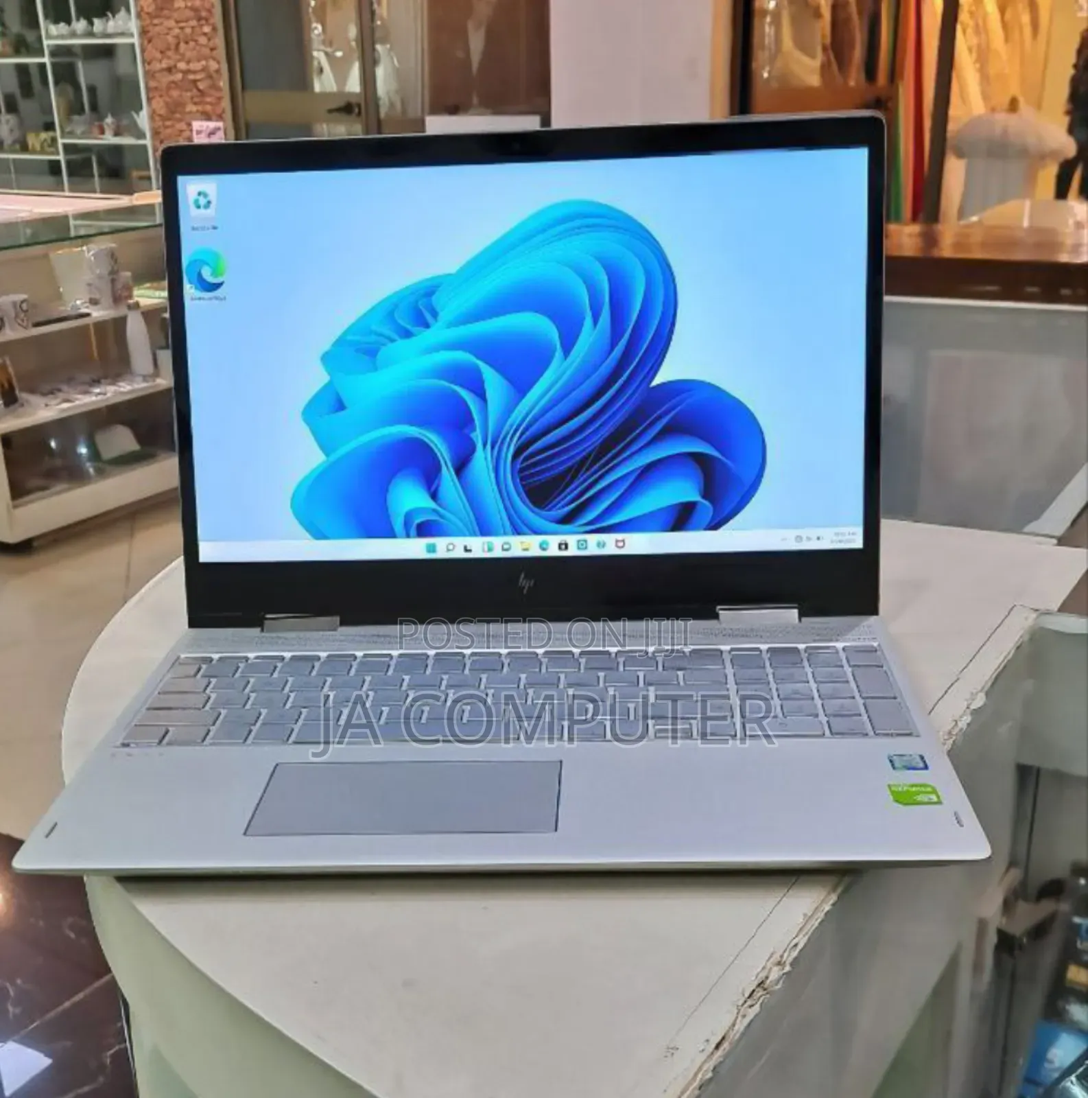 New Laptop HP Envy X360 20GB Intel Core I5 SSD 256GB