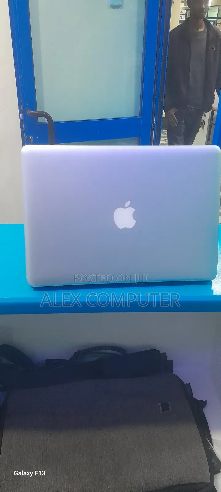 New Laptop Apple MacBook Pro 2012 16GB Intel Core I5 SSD 256GB