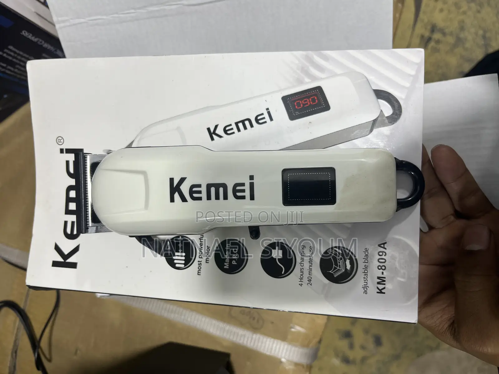 Kemi Hair Clipper በelectric በcharge የሚሰራ