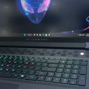 New Laptop Alienware M17x R2 24GB AMD Ryzen 9 SSD 1T