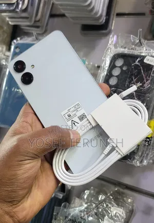 New Samsung Galaxy A06 64 GB Silver