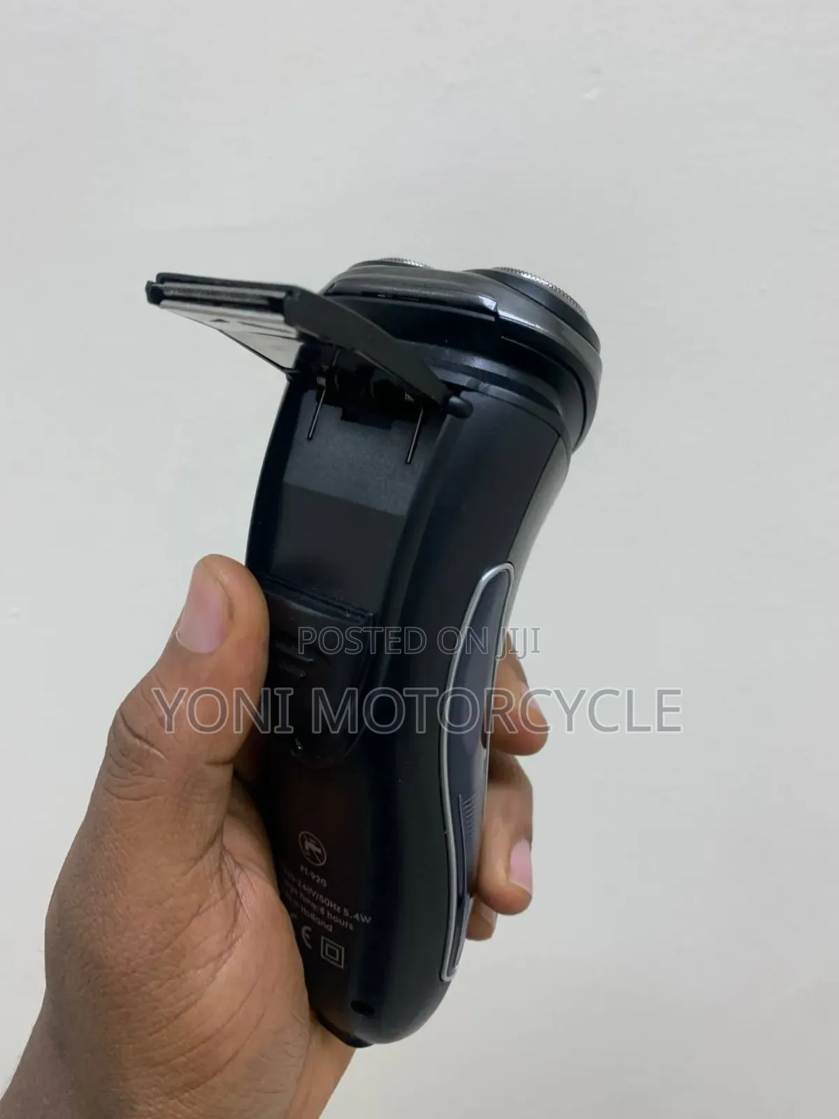 Aqua Touch Shaver 
360
