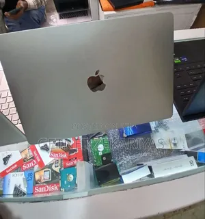 New Laptop Apple MacBook Air 2023 M2 8GB Apple M1 SSD 256GB