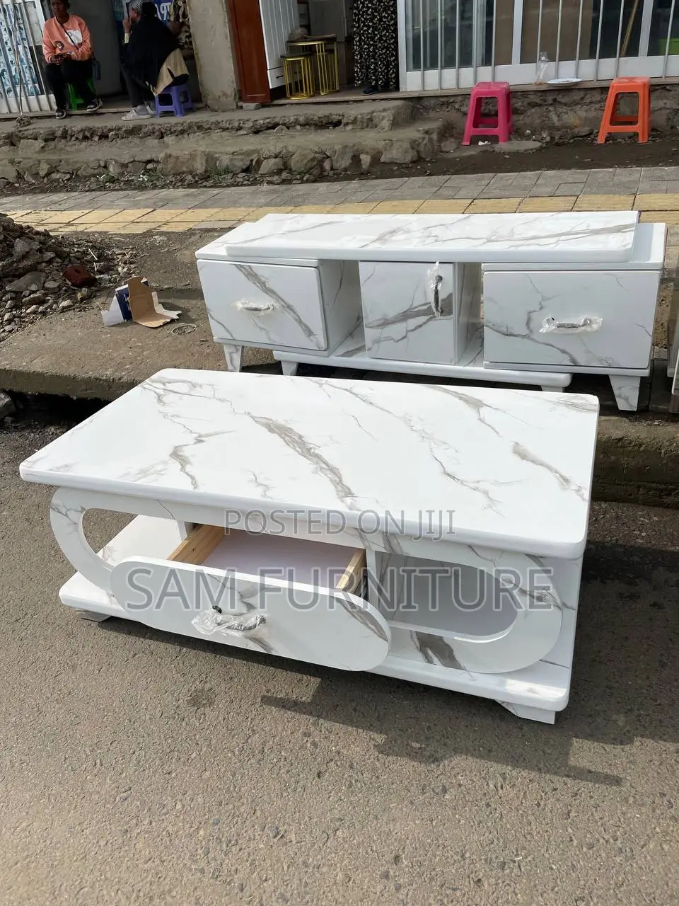 Table and TV TV Satand