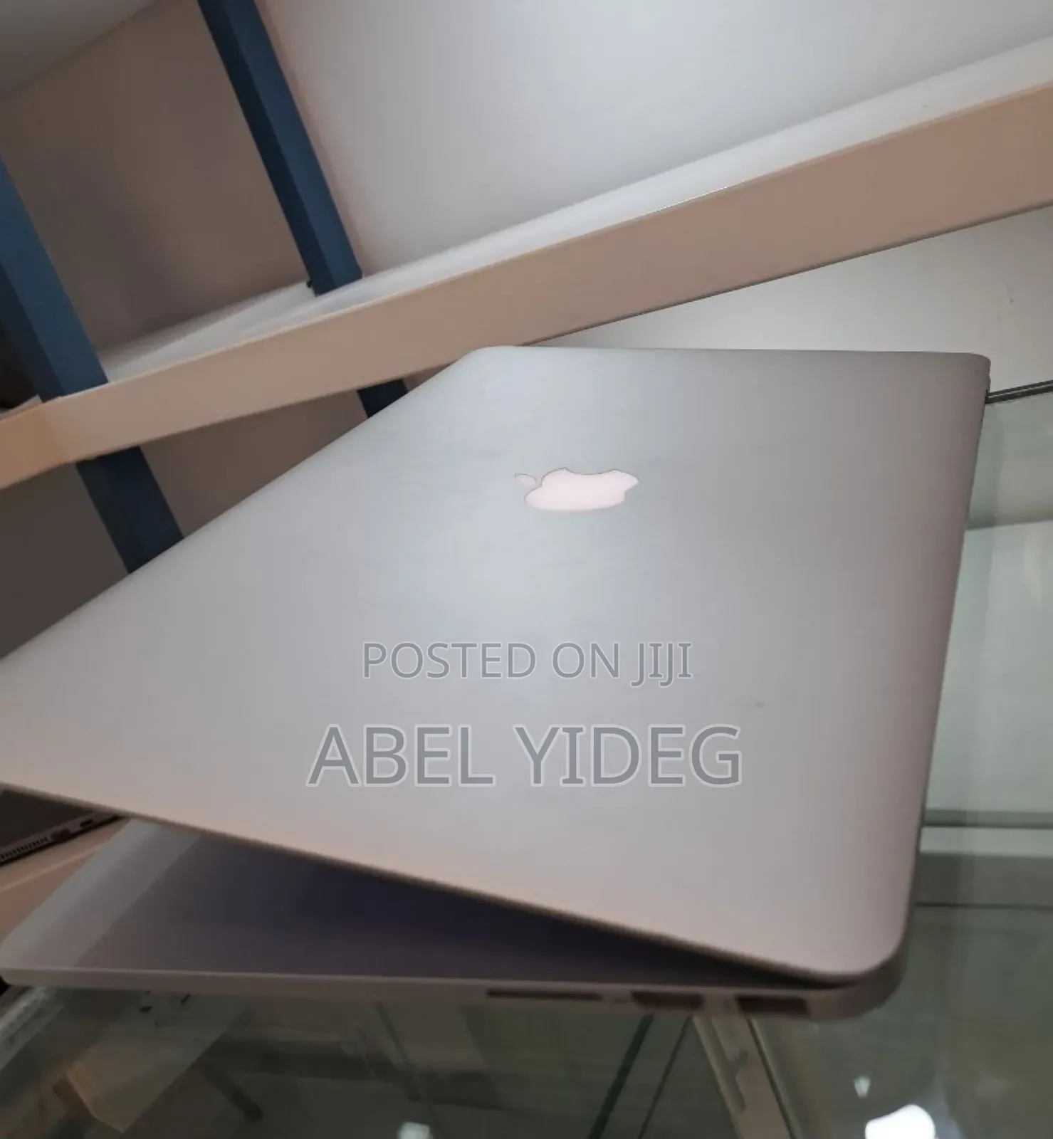 New Laptop Apple MacBook Pro 2015 16GB Intel Core I7 SSD 256GB