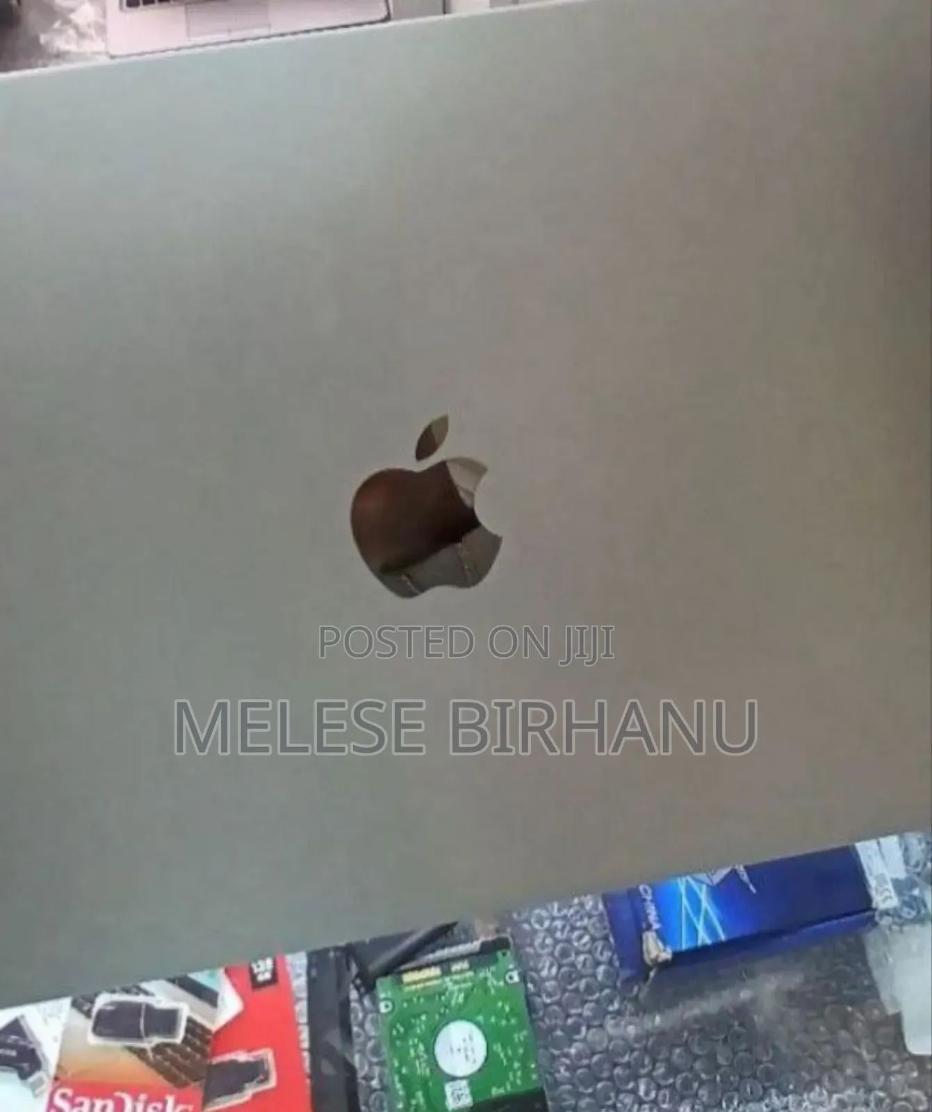 New Laptop Apple MacBook Air 2022 M2 8GB Apple M2 SSD 512GB