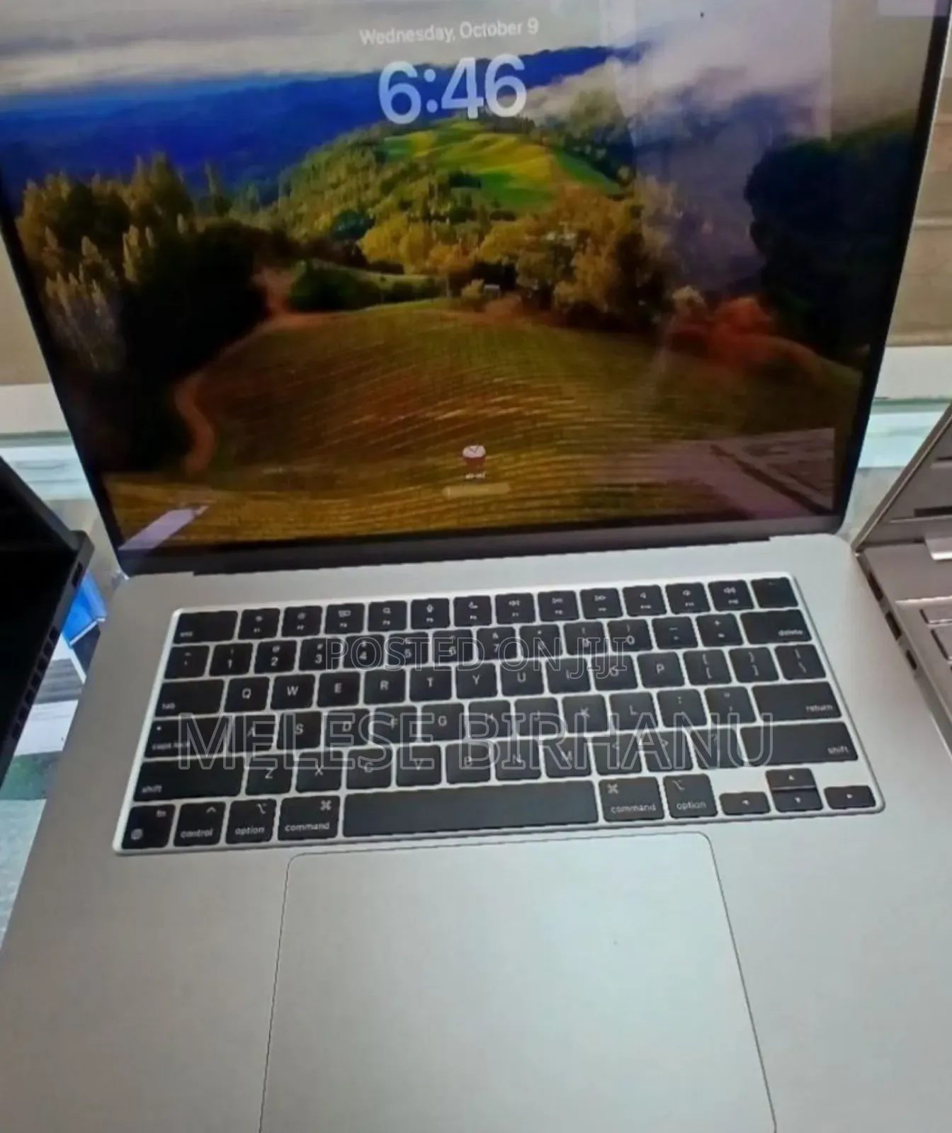 New Laptop Apple MacBook Air 2022 M2 8GB Apple M2 SSD 512GB