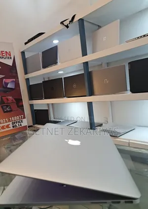 Photo - New Laptop Apple MacBook Air 2015 16GB Intel Core I7 SSD 256GB