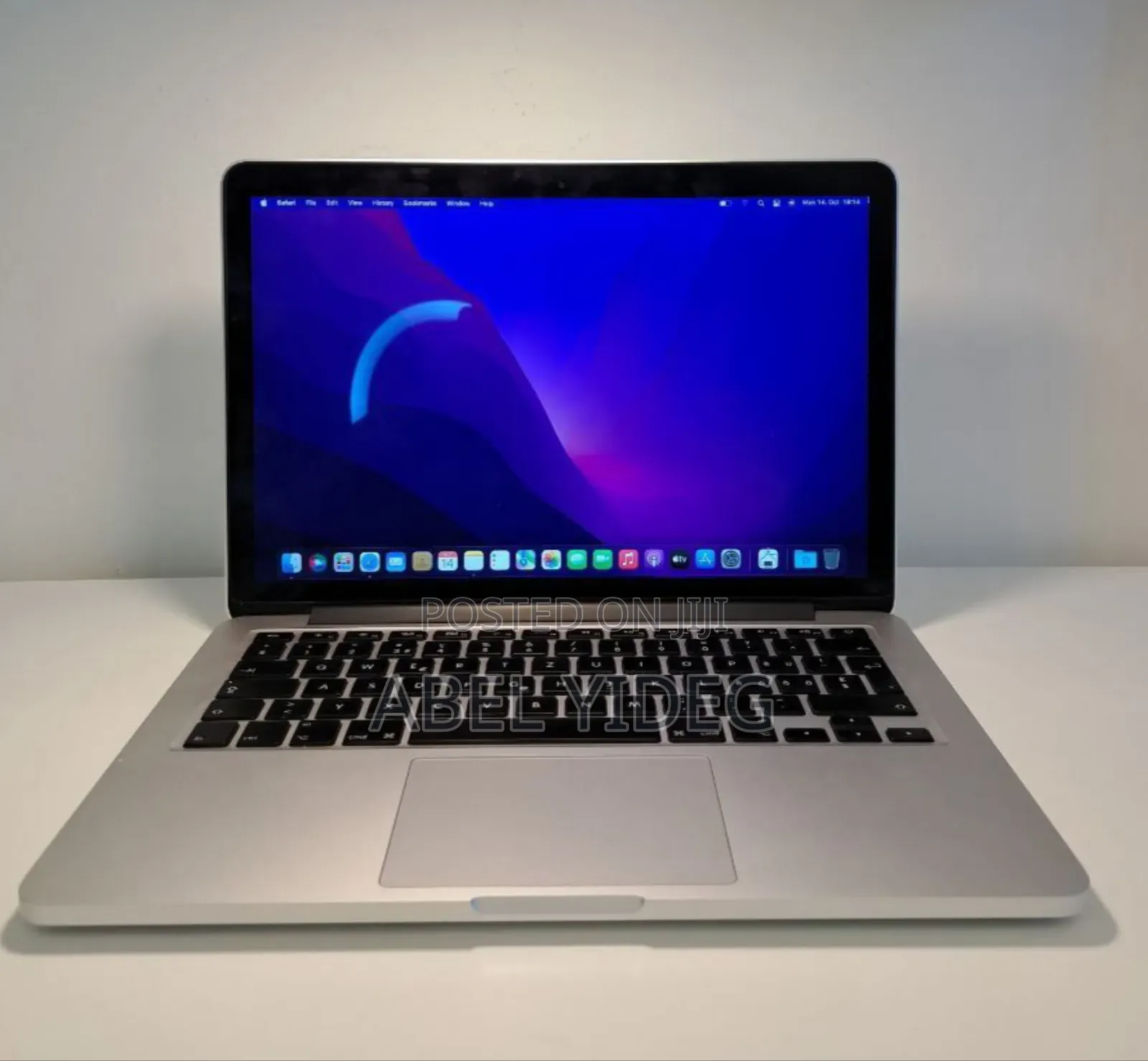 New Laptop Apple MacBook Pro 2015 8GB Intel Core I5 SSD 256GB