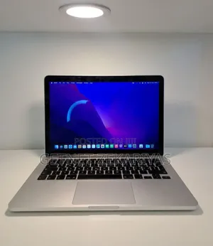 New Laptop Apple MacBook Pro 2015 8GB Intel Core I5 SSD 256GB