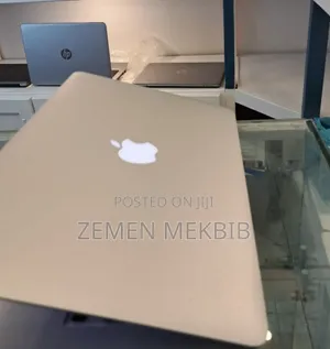 Photo - New Laptop Apple MacBook Pro 2015 8GB Intel Core I5 SSD 256GB