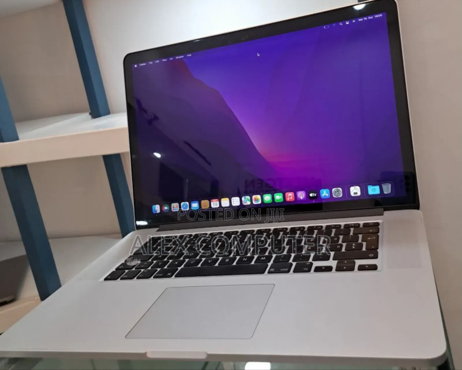 New Laptop Apple MacBook Pro 2015 16GB Intel Core I7 SSD 256GB