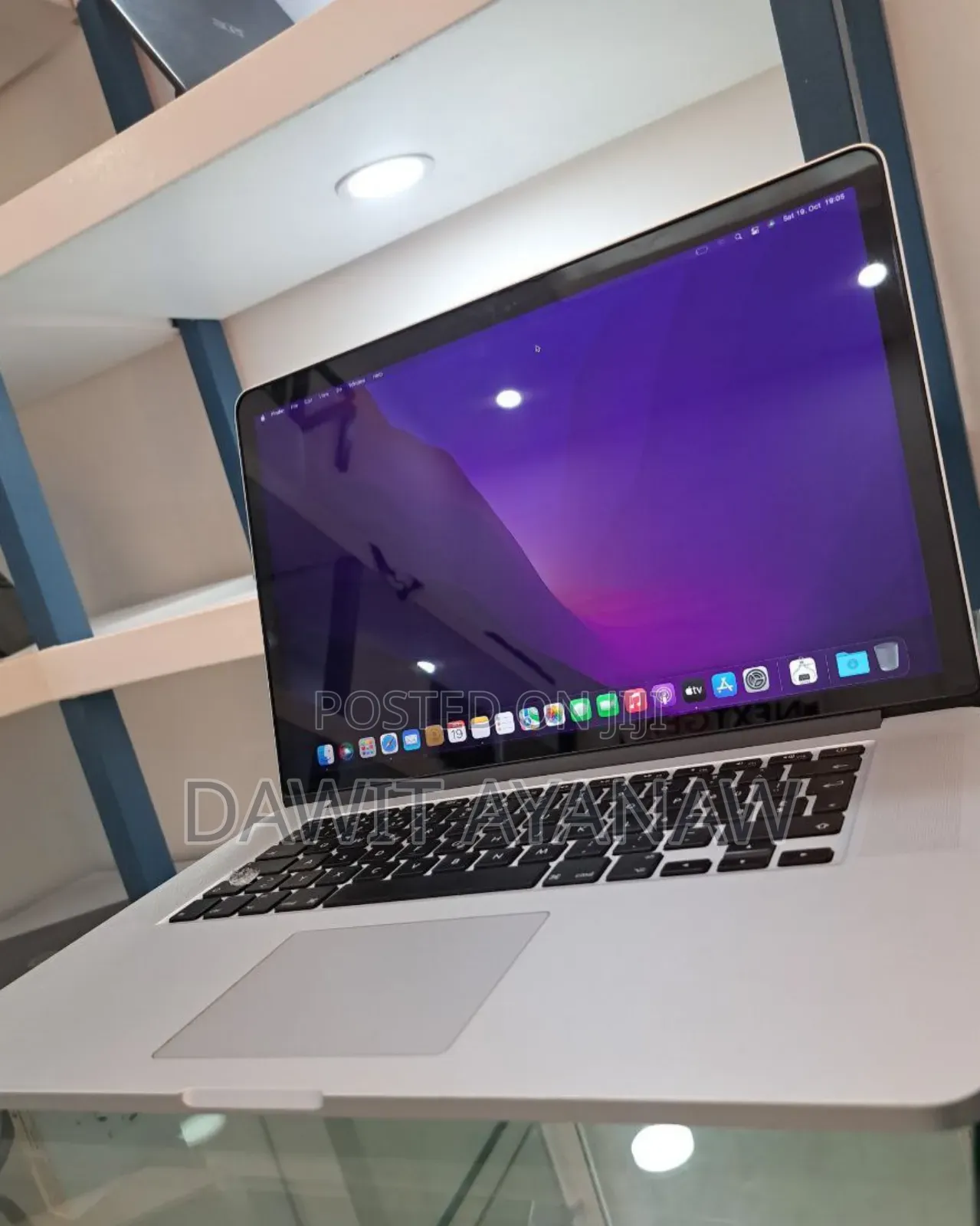 New Laptop Apple MacBook Pro 2015 16GB Intel Core I7 SSD 256GB