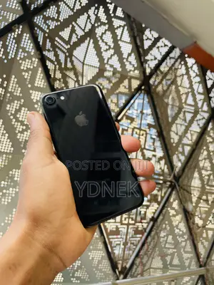 Apple iPhone 7 32 GB Black