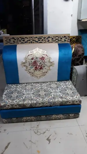 Noor Arebian መጅሊስ