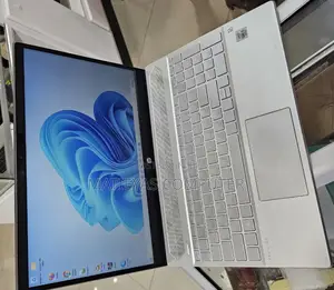 New Laptop HP Pavilion 10 16GB Intel Core I5 SSD 256GB