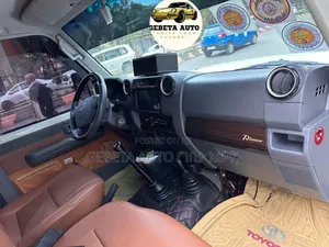 Toyota Land Cruiser 2018 White